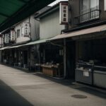 新湊かまぼこ事件に関連する地域食品ビジネスの危機を示す、日本の町の市場の風景。